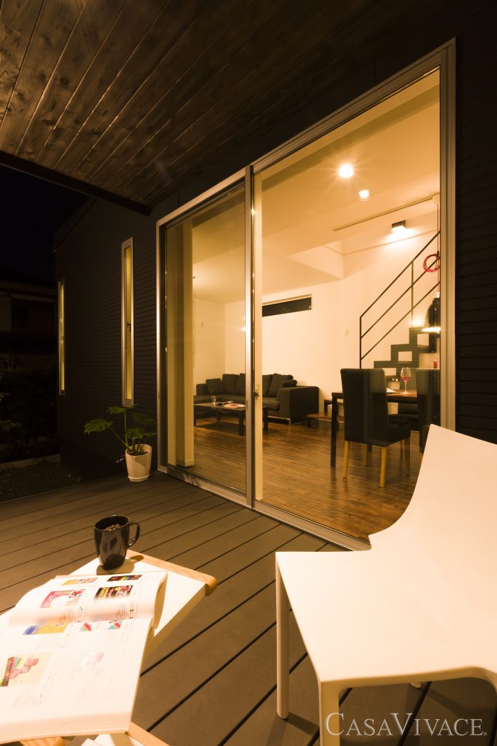 中庭・ウッドデッキ